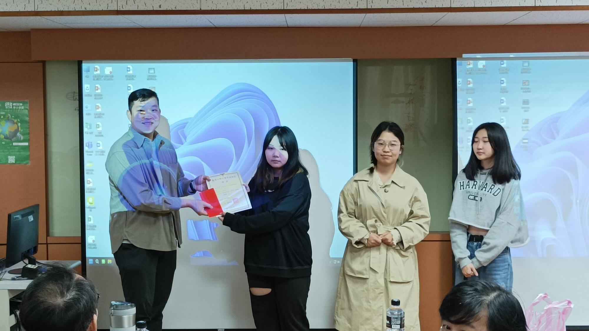 【112深耕1-3】112-1 學年 管理與資訊學院/企業管理系 「真企盃行銷傳播競賽」圖片