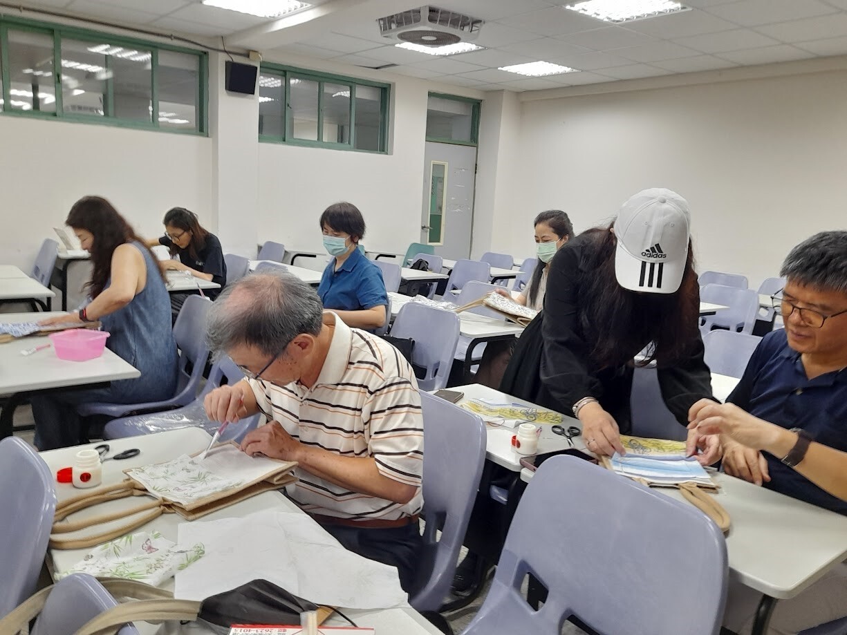 【113深耕1-7】112學年度第2學期教師專業成長社群 - 教學精進成長社群圖片